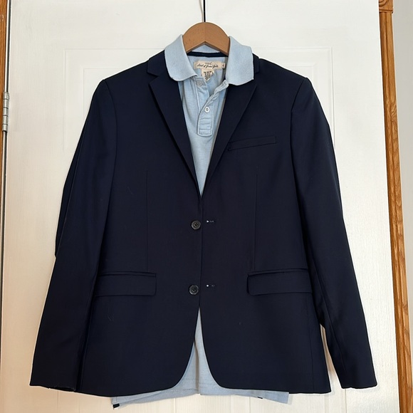 🩵 Boys Elegant Polo 🩵 - Picture 3 of 7